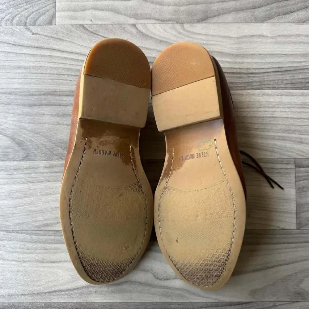 Steve Madden Brown Leather Perforated Cap Toe Oxford Shoes